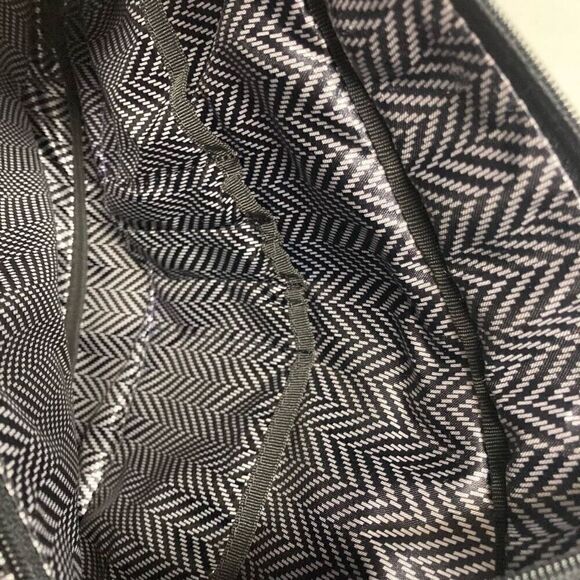 OGIO Brooklyn Women’s Tablet Crossbody Handbag Gray 10X3X9 SEE DESCRIPTION‎ - Picture 5 of 10